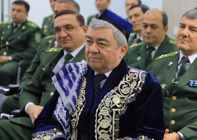 Pensiyaga kuzatilgan bojxonachi 4 kundan keyin yangi lavozimga tayinlandi