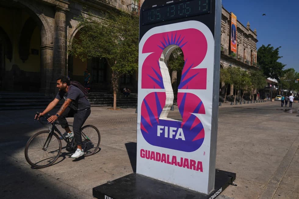 FIFA prezidenti Meksika jahon chempionatini qabul qilishga tayyorligiga ishonch bildirdi