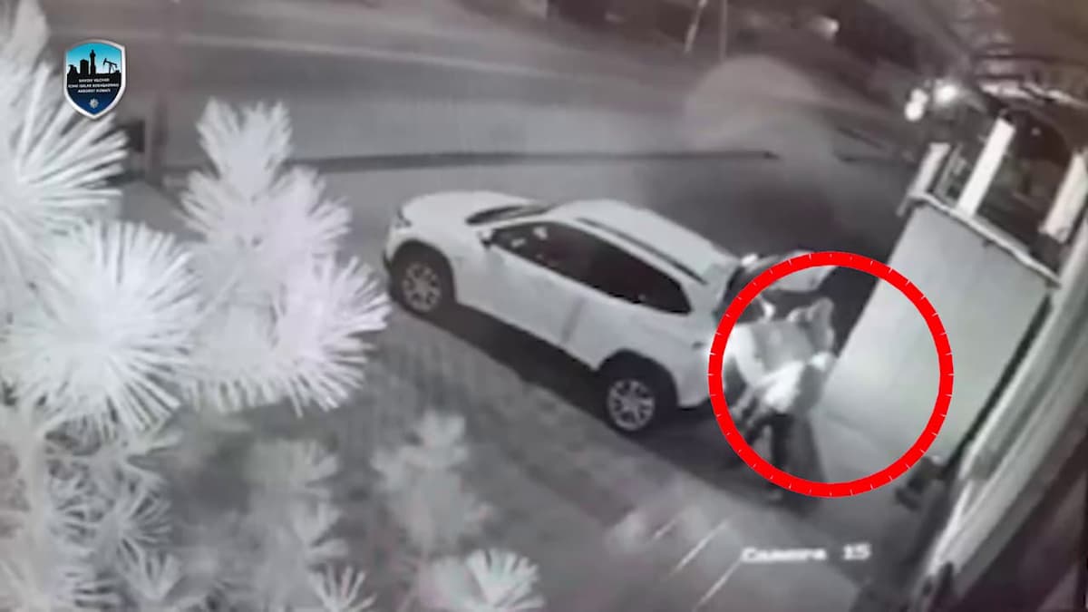 В Навоийской области задержали лиц, укравших банкомат