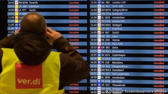 Berlin aeroporti 18 mart kuni ish tashlash sababli barcha reyslarni bekor qiladi