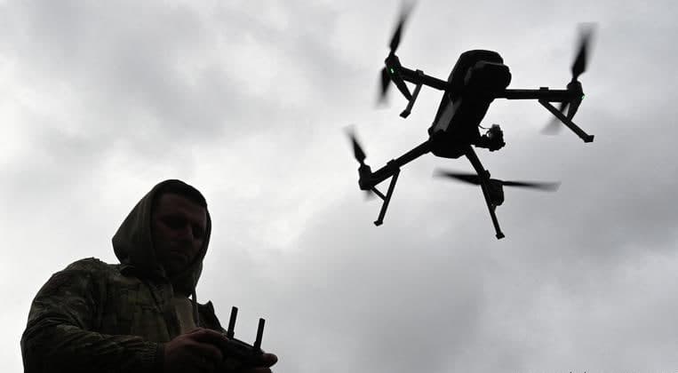 Volgograd viloyatida dron hujumidan so‘ng neft bazasi yonmoqda