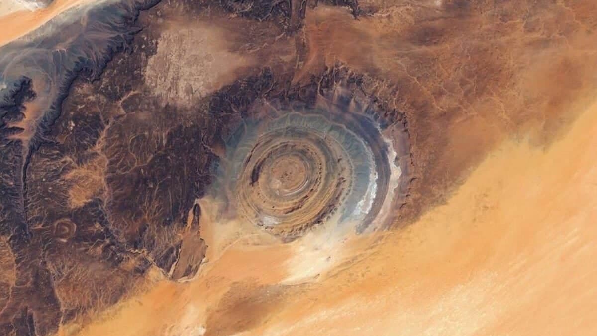“Sahro ko‘zi”: Afrikadagi sirli geologik tuzilmaning yangi surati