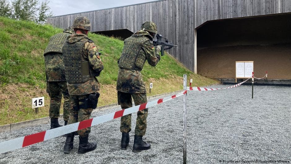 Germaniyada noma’lum shaxslar bundesverga tegishli 20 ming dona o‘q-dorini o‘g‘irlab ketdi