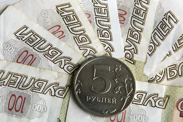 Rossiyadan naqd rubl olib chiqishga yangi cheklovlar joriy etildi