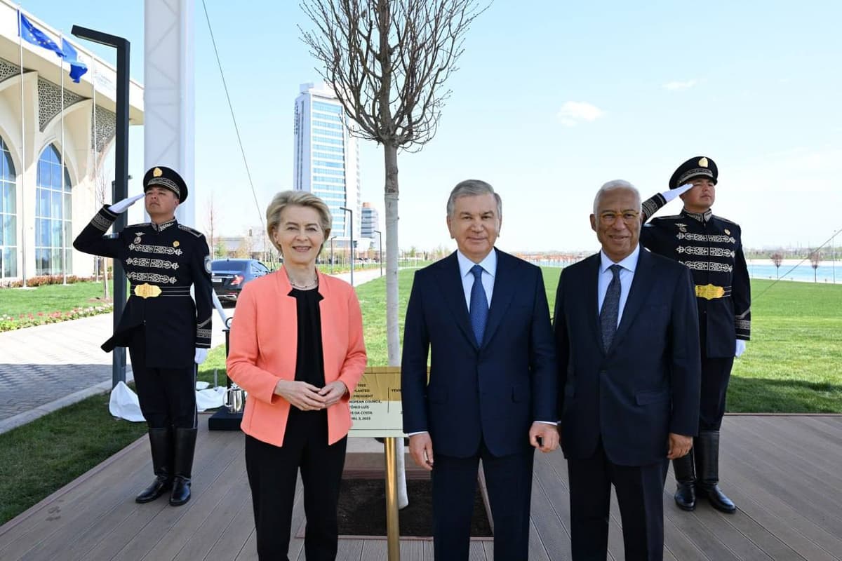 Shavkat Mirziyoyev va Yevropa Ittifoqi yetakchilari birgalikda daraxt ekdi