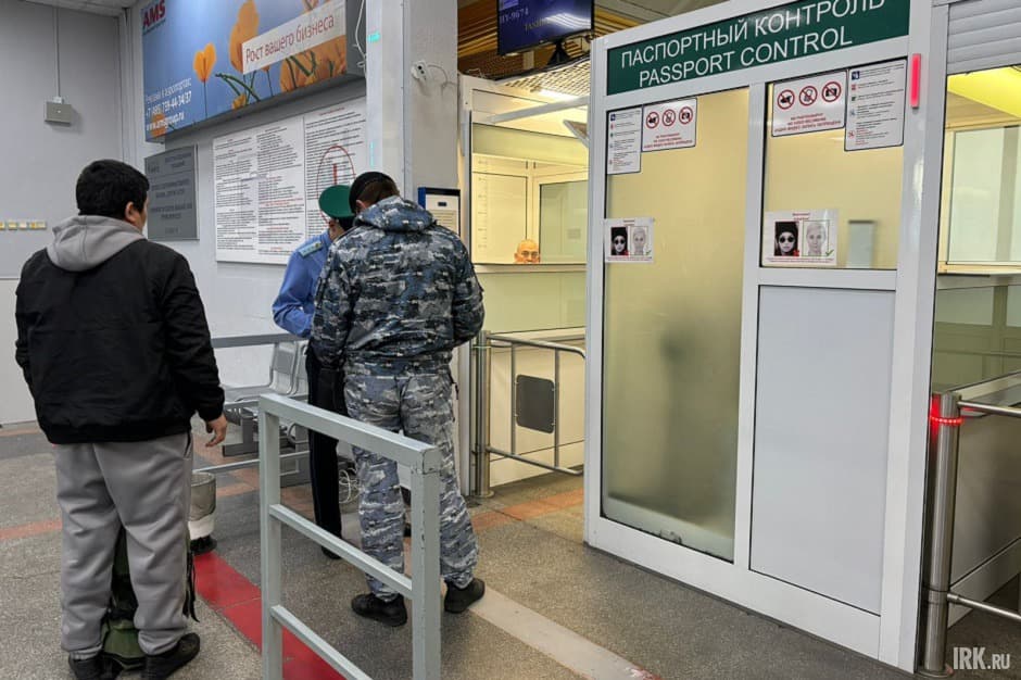 Rossiya chegarachilari telefon, noutbuk va boshqa gadjetlarni tekshirish huquqiga ega bo‘ldi