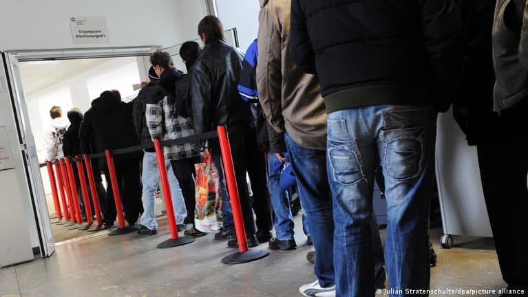 Germaniyada ishsizlar soni uch milliondan oshdi