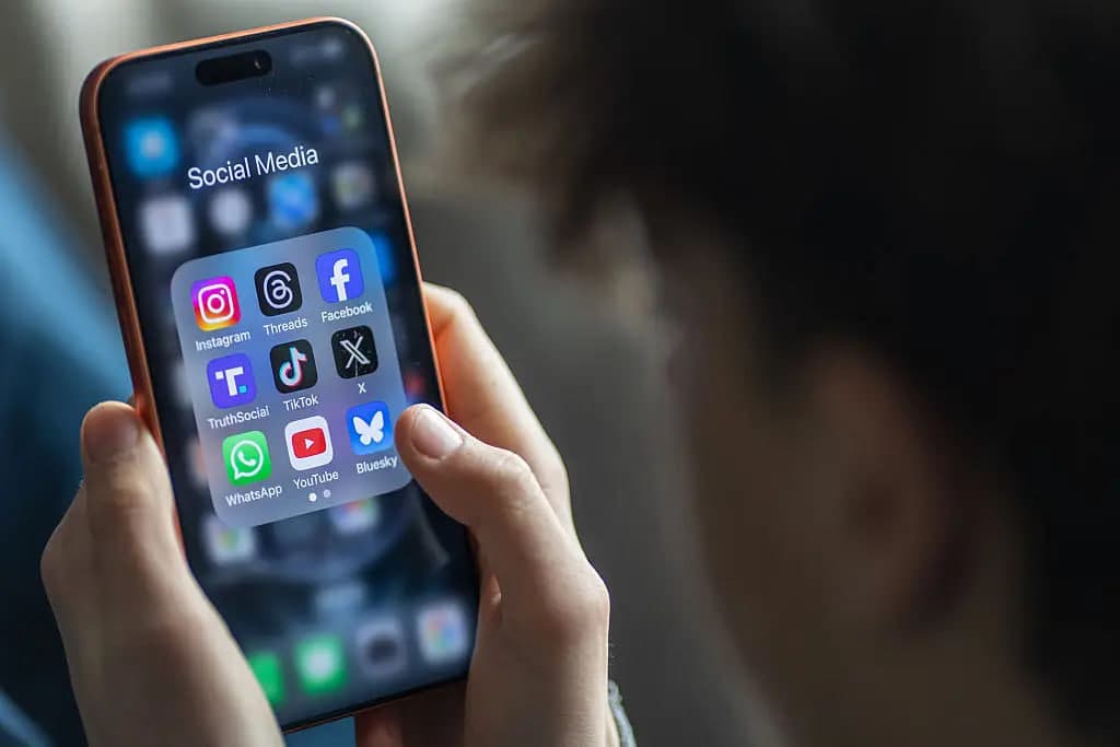 Smartfon ishlashini sekinlashtiradigan ilovalar aytildi