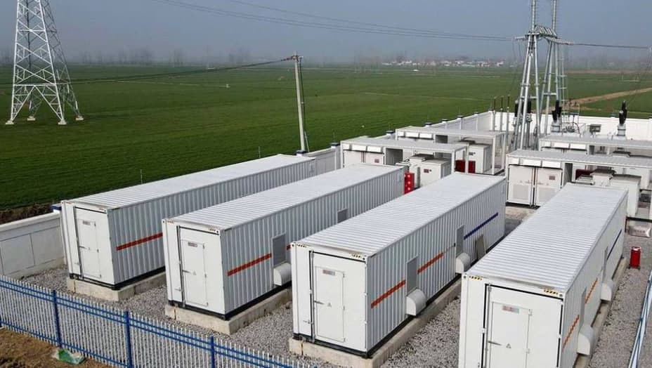 Masdar ishtirokida Navoiyda yirik energiya saqlash tizimi barpo etiladi