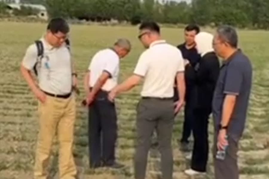 “Ekishni xohlamaganlarning yeri xitoyliklarga beriladi” – Urgutda fermerlar shunday ogohlantirildi