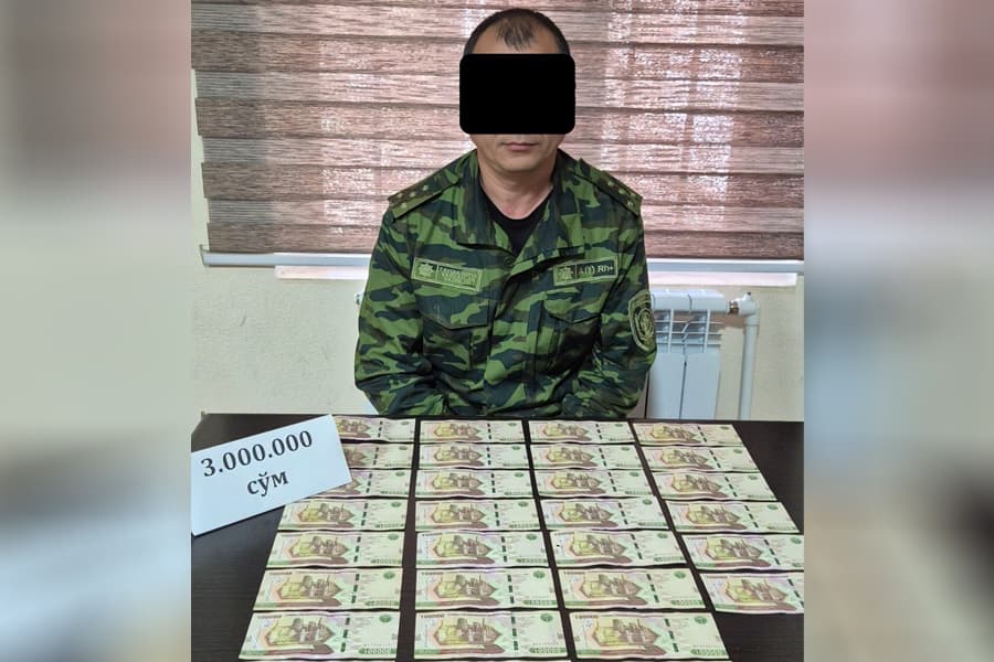 Jizzaxda FVB mansabdori pora olayotganda ushlandi