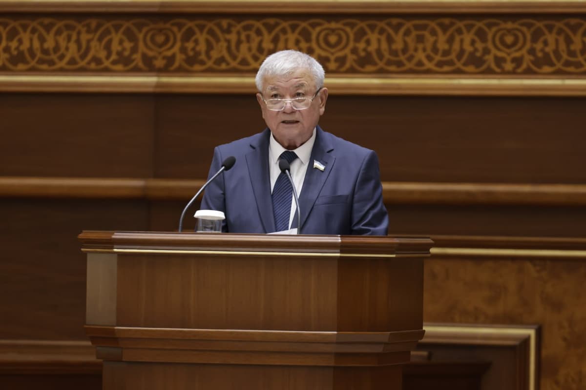 Mobil aloqa operatorlari abonentlar mablag‘ini ularning roziligisiz yechib olmoqda – senator
