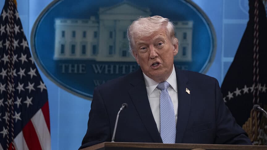 Дональд Трамп заявил о продлении перемирия с Ираном