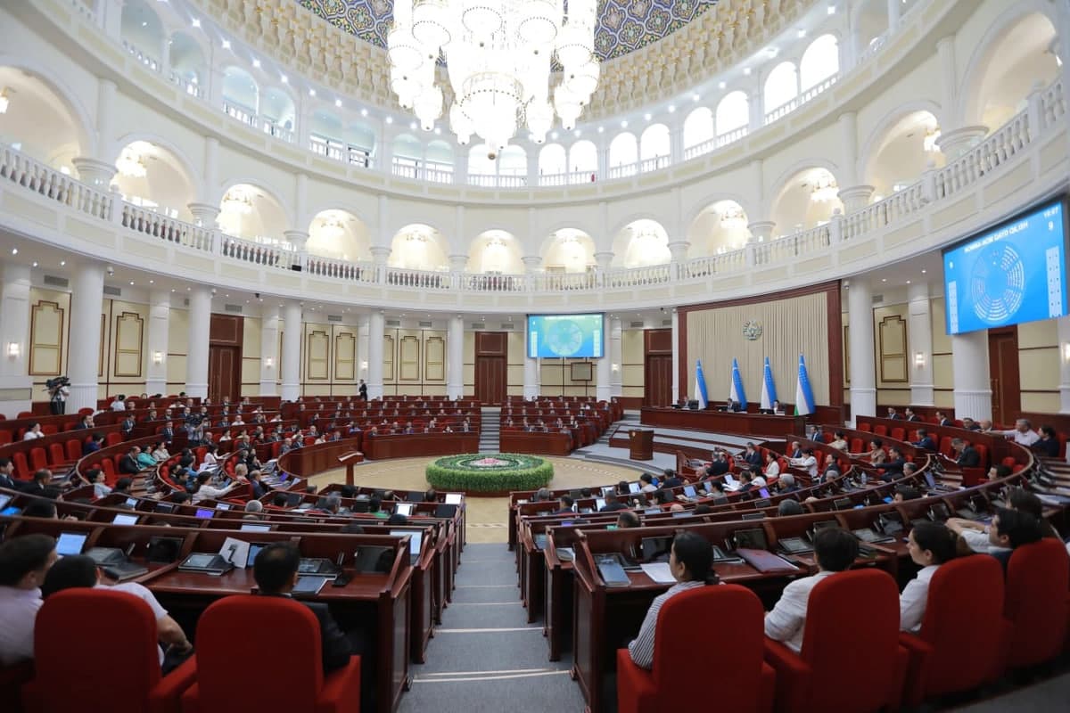 Госрасходы вне закона: депутаты скрыли 41 трлн сумов расходов от глаз общественности