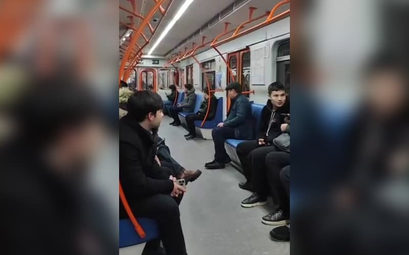 Toshkent metrosida poyezd tunnelda 13 daqiqa to‘xtab qoldi