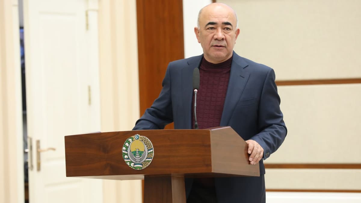 Зойир Мирзаев подверг критике отказ женщин от выпечки лепешек в тандыре