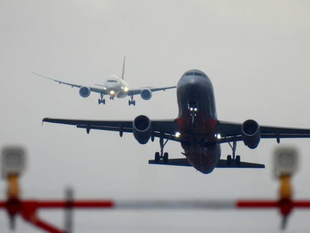 Jahon aviabozoridagi talab: Boeing va Airbus’ning 2025 yilgi buyurtma kitobi