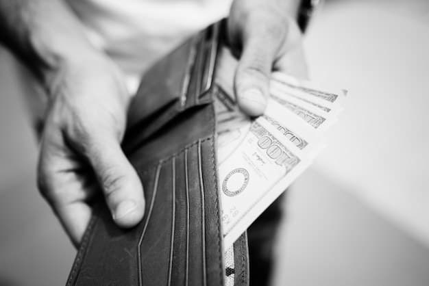 Серая зарплата: как вы теряете деньги на отпусках, больничных и пенсии