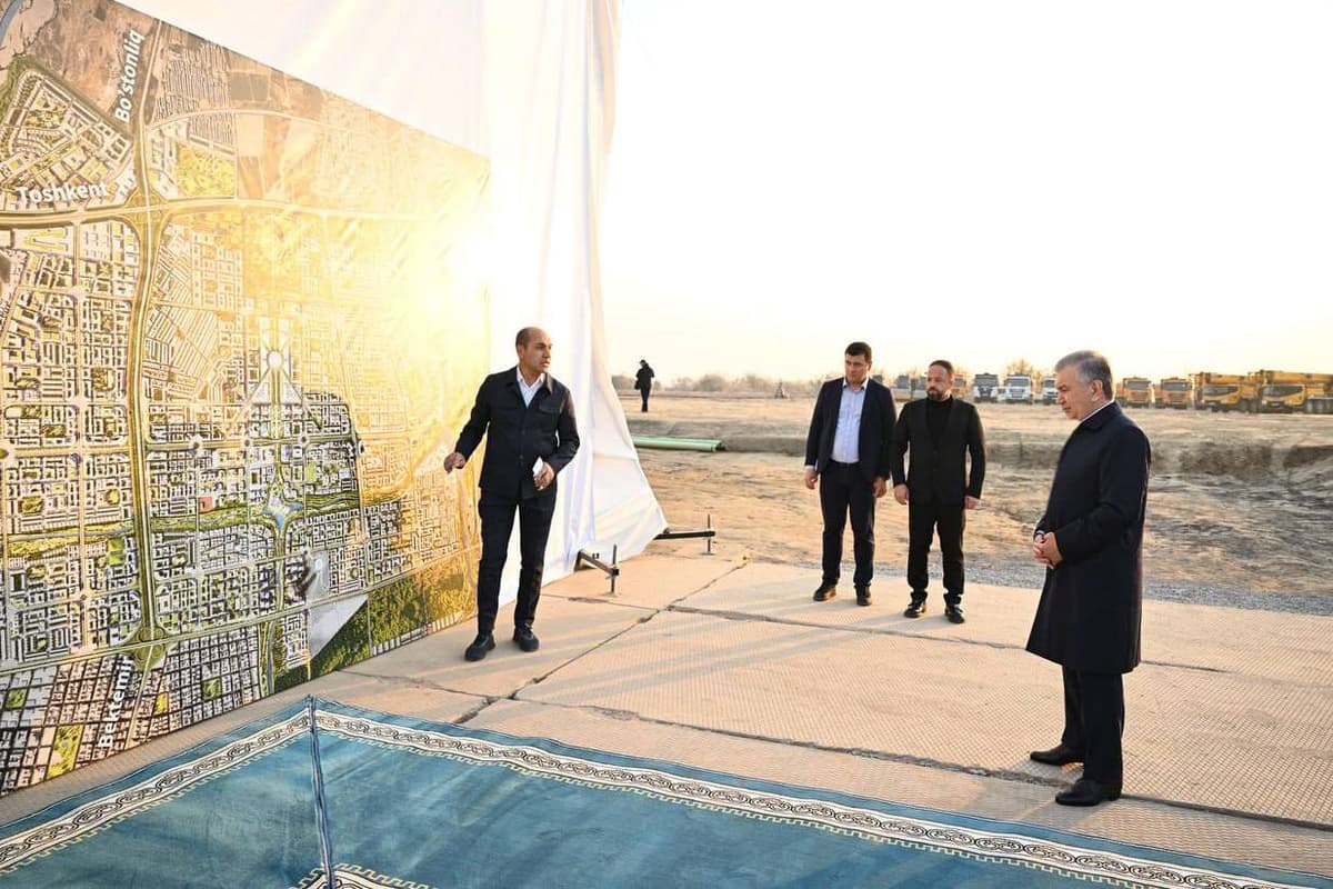 Prezident Yangi Toshkentda 55 ming o‘rinli stadion qurilishiga tamal toshi qo‘ydi