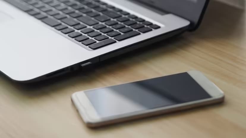 O‘zbekistonga smartfon va noutbuklar importining yangicha kanali ochiladi