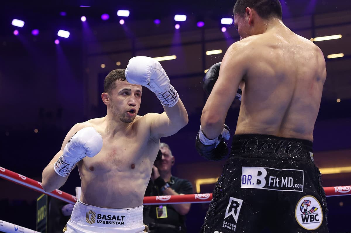 Isroil Madrimov WBC Interim kamari uchun kechgan jangda mag‘lub bo‘ldi