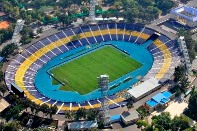 Stadionlarni xususiylashtirish taqiqlandi