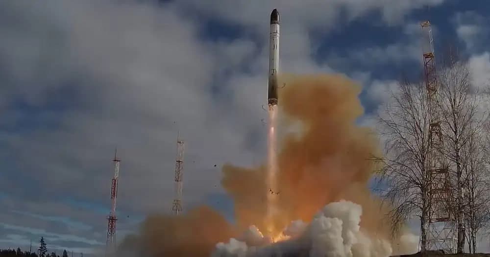 OAV: Uraldagi harbiy bazada raketa uchirilishi chog‘ida portlab ketdi