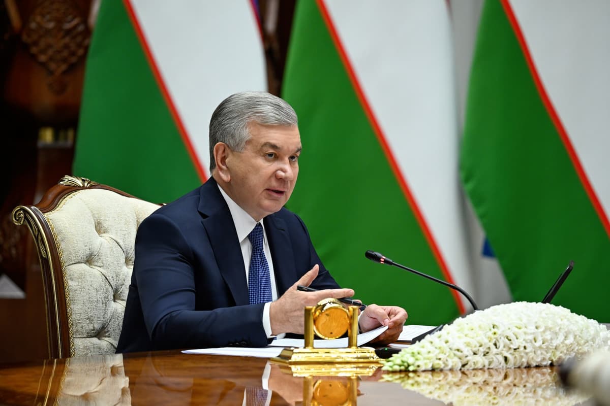 “Aslida bu – korrupsiya!” - Shavkat Mirziyoyev qurilish qilish uchun berilgan arizalarning ko‘p rad etilishi haqida