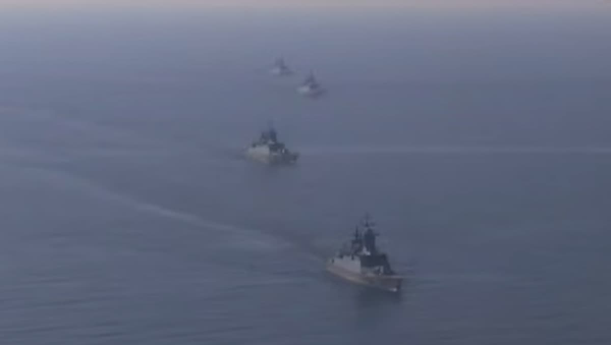 Boltiq dengizida Rossiya flotining o‘quv mashg‘ulotlari boshlandi. Unda 20 ta jangovar kema va 3 ming harbiy ishtirok etmoqda