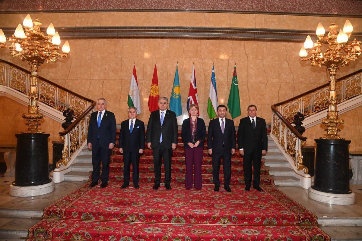 MO davlatlari va Buyuk Britaniya tashqi ishlar vazirlari ilk marta C5+1 formatida uchrashdi