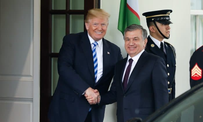 Shavkat Mirziyoyev va Donald Tramp telefon orqali muloqot qildi