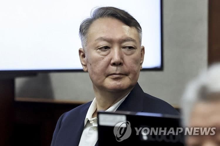 Экс-президент Южной Кореи Юн Сок Ёль приговорён к пожизненному заключению