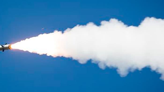Buyuk Britaniya Ukraina uchun yangi ballistik raketa ishlab chiqadi
