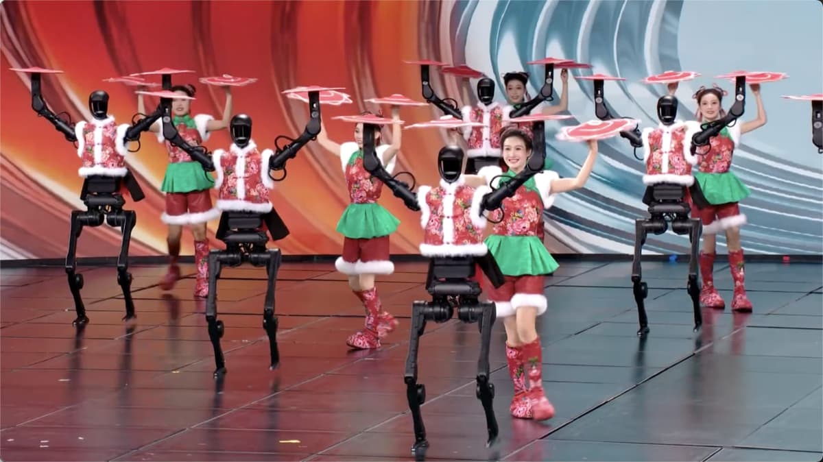 Xitoy Yangi yili bayramida robotlar raqsga tushdi (video)