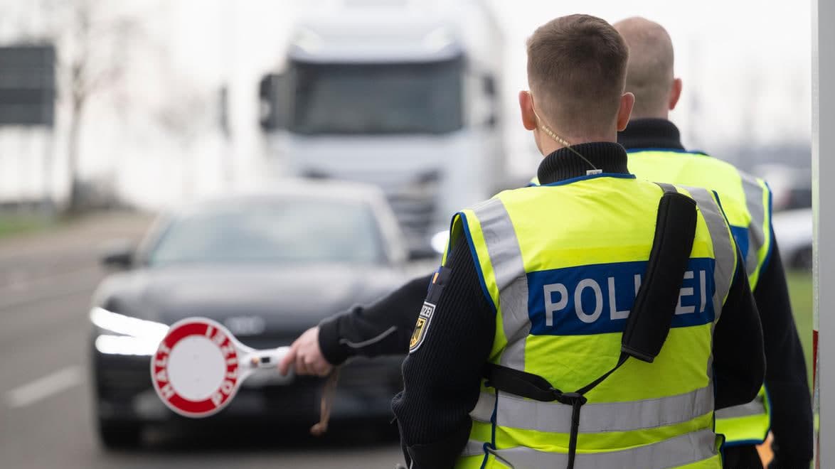 Germaniya chegaradagi tekshiruvlarni yana yarim yilga uzaytirdi