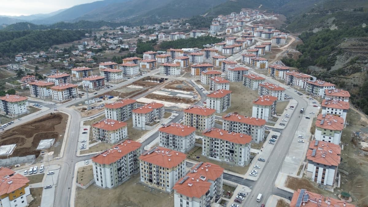 Turkiyada zilziladan vayron bo‘lgan shahar qayta qurildi