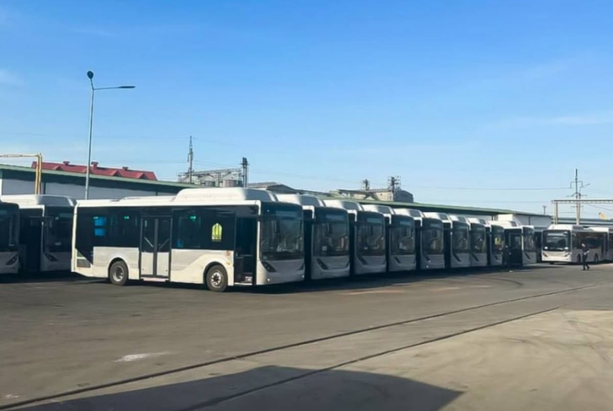 Navoiy viloyati uchun Xitoydan 60 ta avtobus olib kelindi