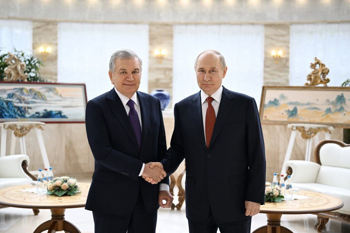 Shavkat Mirziyoyev Minskda Vladimir Putin bilan uchrashuv o‘tkazdi