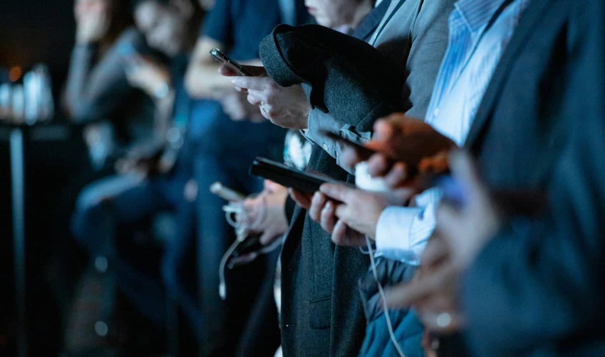 Smartfonlardan atigi 72 soat voz kechish ham miya uchun foydali - tadqiqot