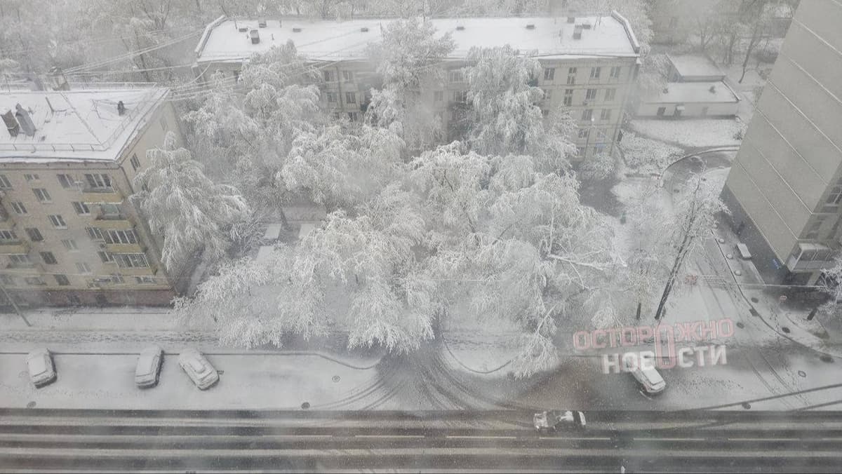 Moskvada qor yog‘ib, kuchli shamol esmoqda