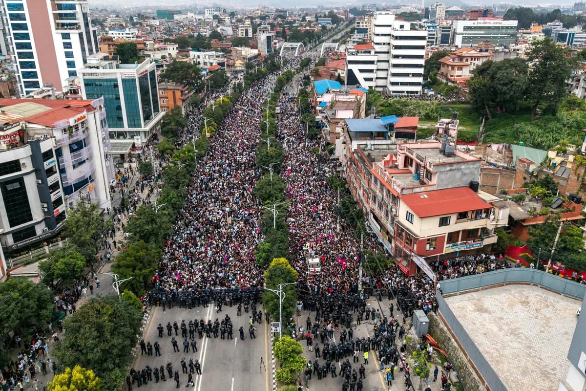 «Ijtimoiy tarmoqlar emas, korrupsiya yopilsin» - Nepalda «Z» avlod namoyishlari (foto+video)