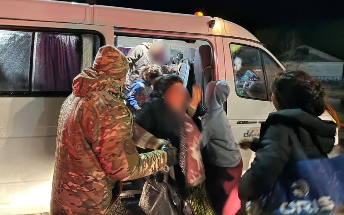 Qozog‘istonda yo‘lda qolib ketgan avtobusdan 36 nafar o‘zbekistonlik qutqarildi