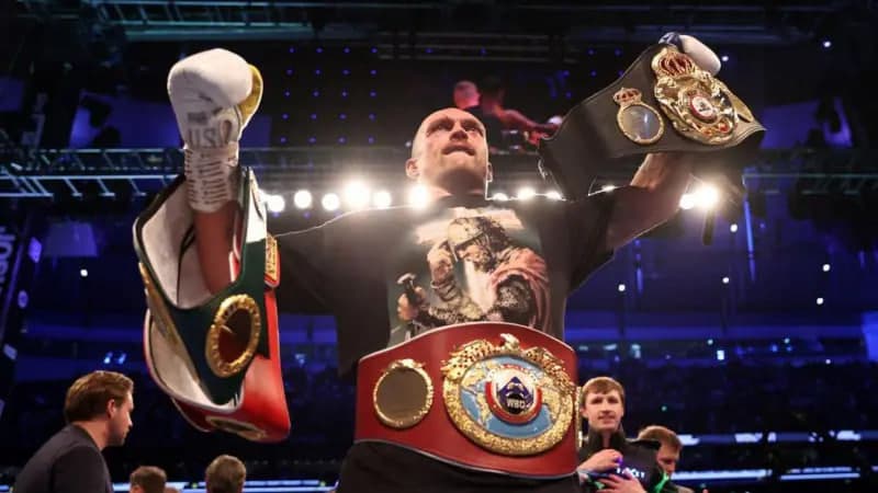Usik endi mutlaq jahon chempioni emas. U WBO kamarini jangsiz topshirdi