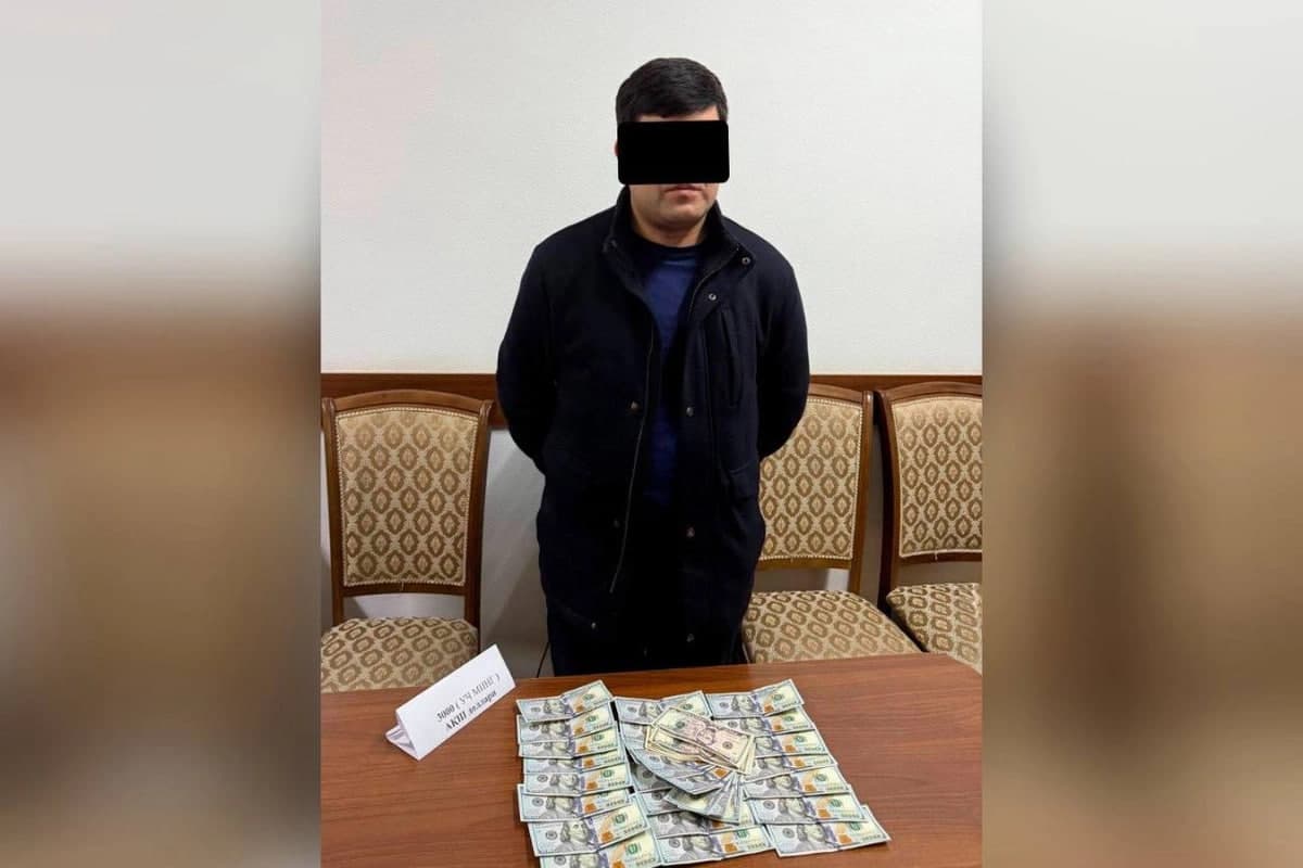 Uchtepa tumani hokimligi xodimi 3 ming dollar bilan ushlandi
