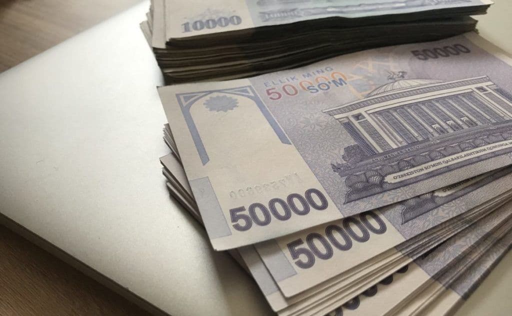 Qo‘qonda bank xodimlari moddiy yordam va nafaqa pullarini o‘zlashtirib yubordi