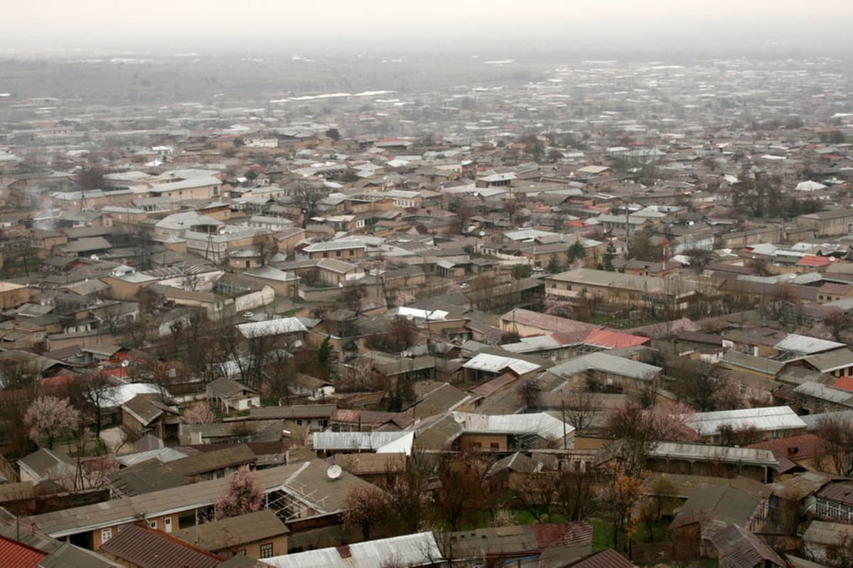 “Og‘ir” mahallalardagi bo‘sh yerlar va davlat obektlari boshlang‘ich narxi pasaytirilib, sotuvga chiqariladi