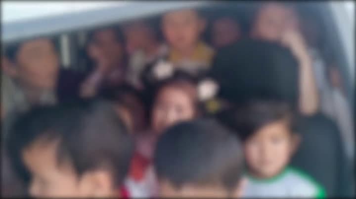 В Денау водитель перевозил 32 детей в автомобиле Damas