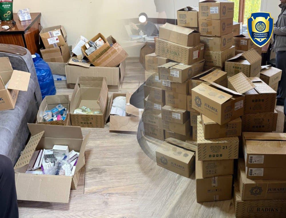 Buxoroda dorixona mudirining uyidan qariyb 335 mln so‘mlik kuchli ta’sir qiluvchi dori vositalari topildi