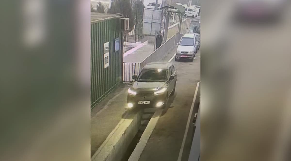 Таможенная служба выявила лиц, незаконно перегонявших автомобили в Таджикистан