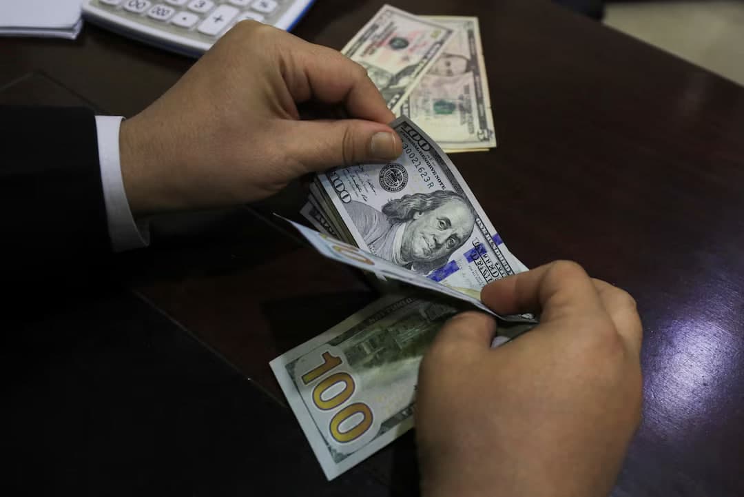 Investorlar 2026 yilda ham dollar kursining pasayishini kutmoqda – OAV
